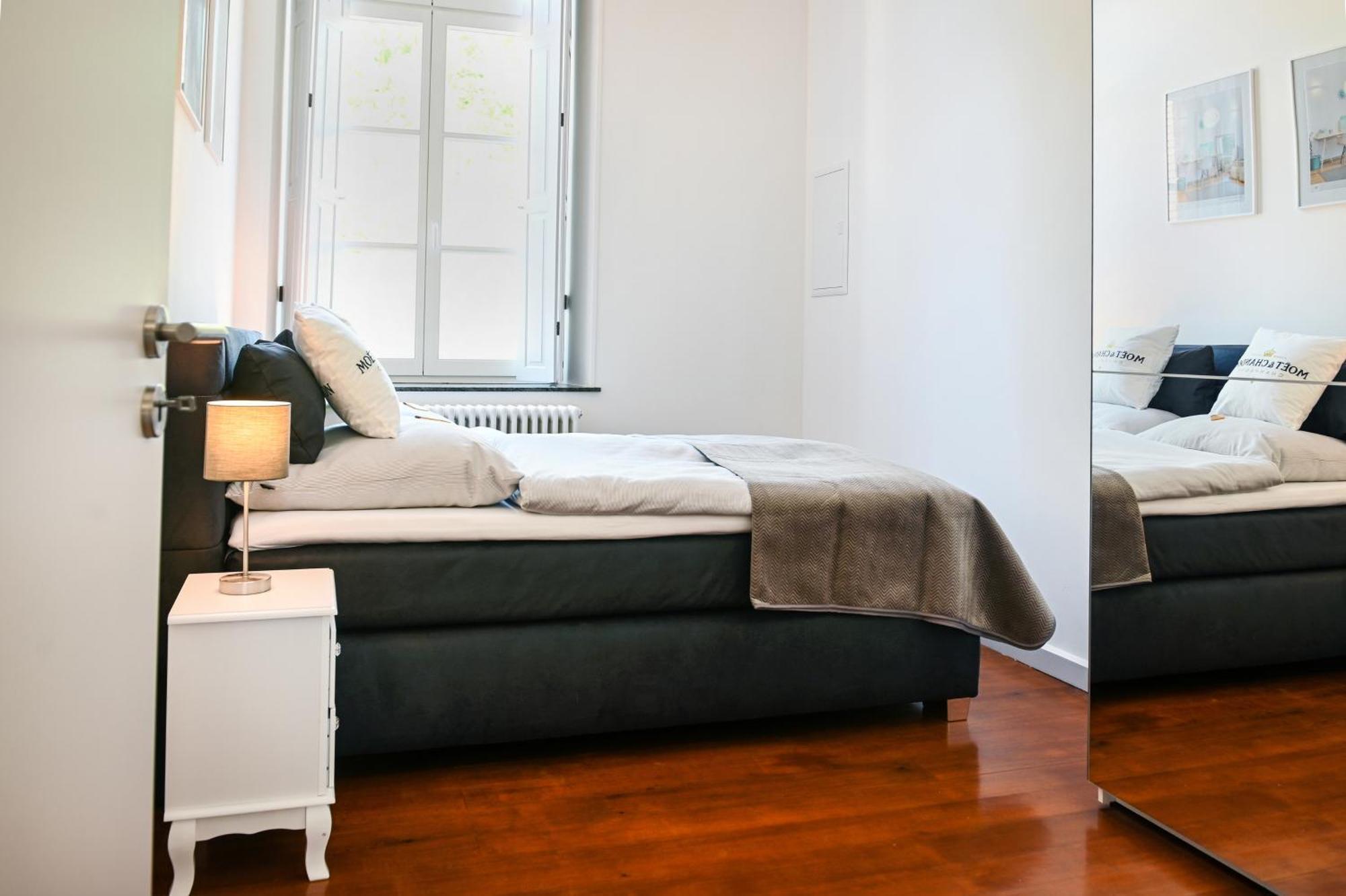 Roemer-Apartment Im Herenhaus Rheinblick クサンテン エクステリア 写真